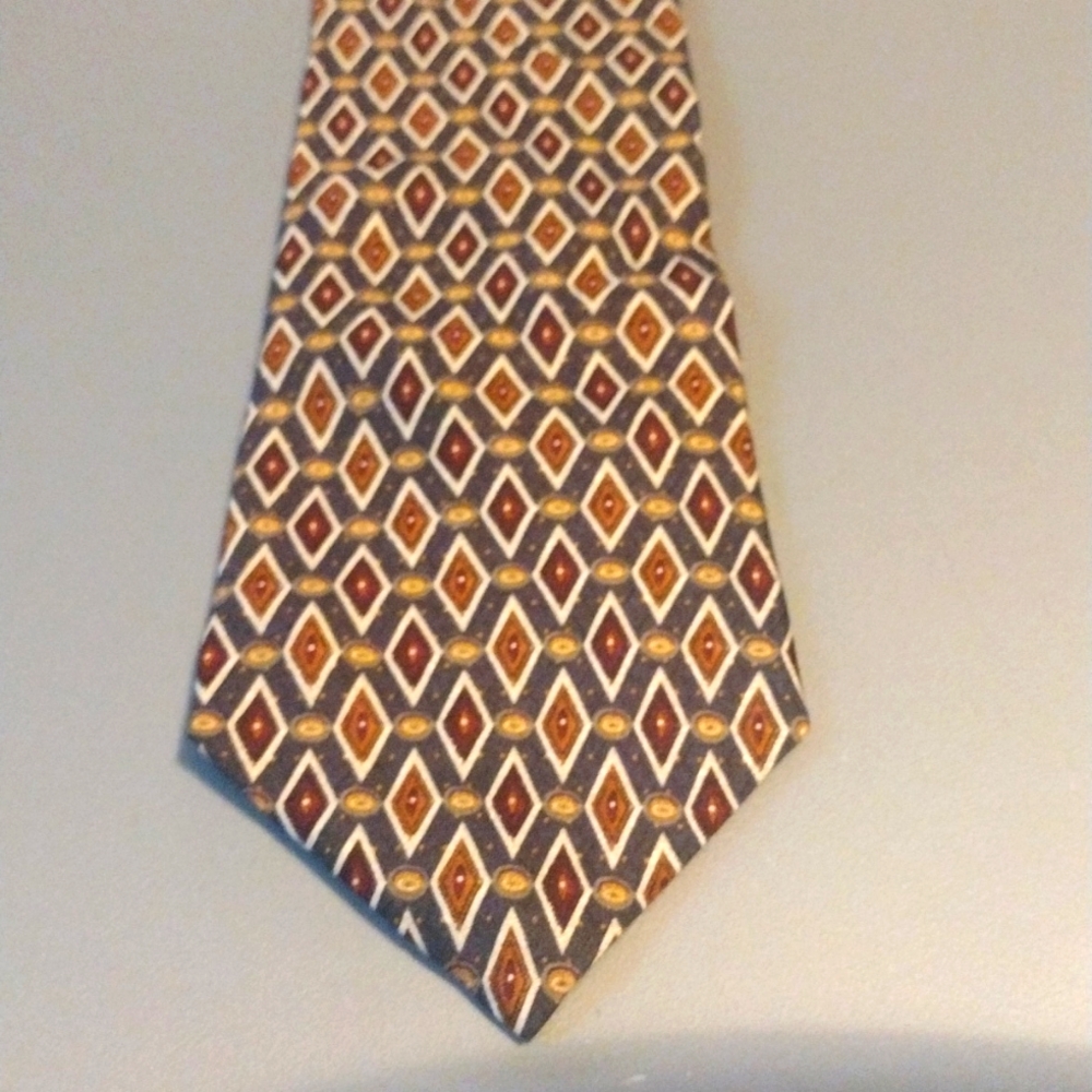 *4/$20 Bundle Deal Closet Cleanout Sale* Perry Ellis Portfolio Silk Tie